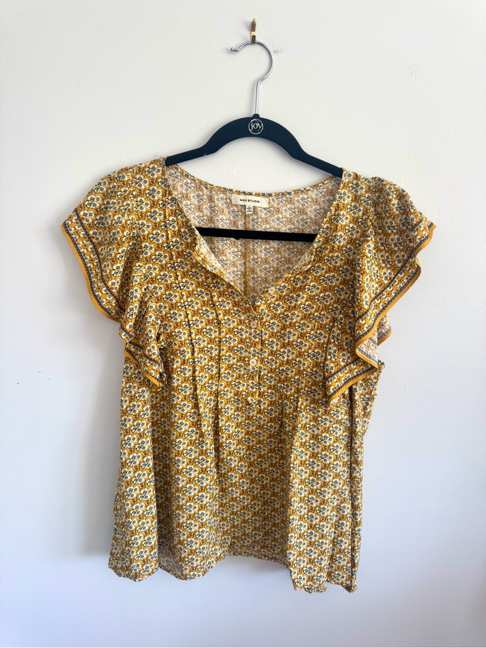 Max Studio Floral Block Print Butter Yellow Flutter Sleeve Women's Top, Large